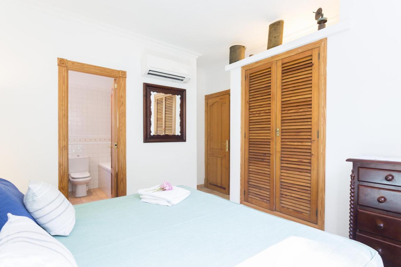 Villa With Private Mountain Ideal Runners Trailers Near Beach Approx 5 Min Walking Beach,Property Belong Puerto Pollensa Villas And Apartments Exterior photo